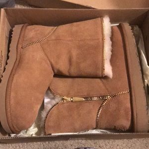 Ugg Florence boots brand new